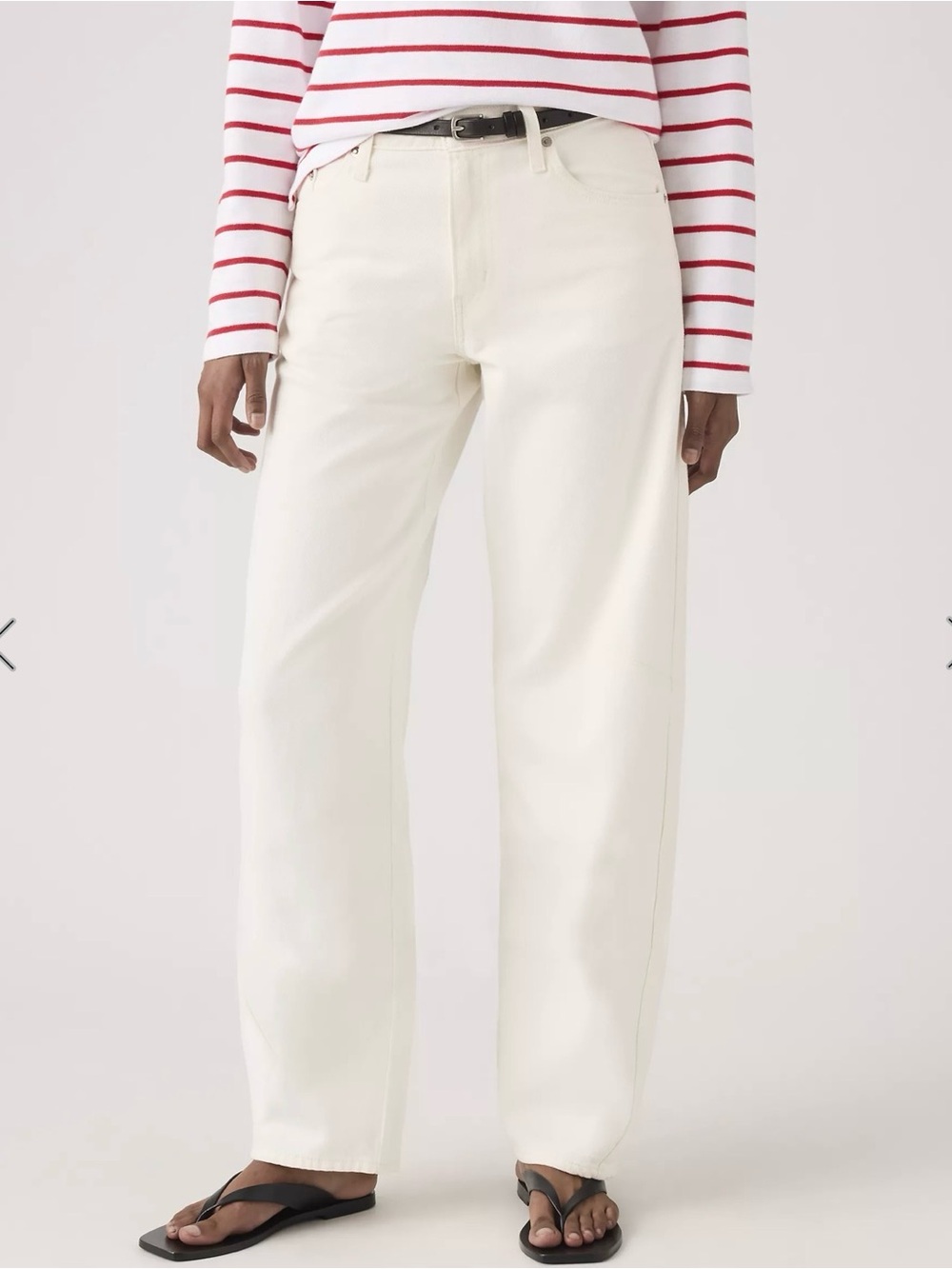 Levi’s baggy dad barrel white